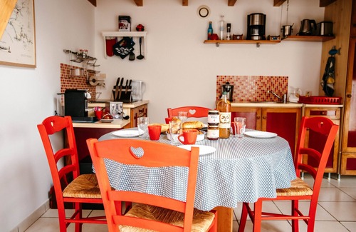 Plouguerneau Ski Chalet | Charming house for 2, 400m from Saint-Cava