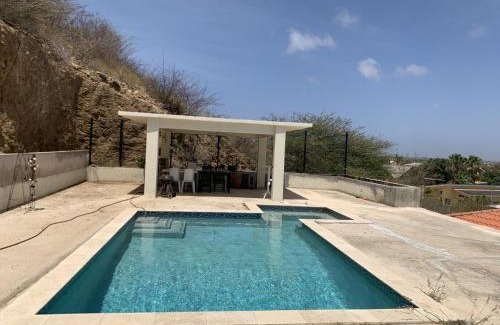 Sun Valley House | Charming house in Curacao