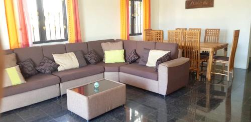 Mahebourg House | Charming house in Mahebourg with sea view and garden