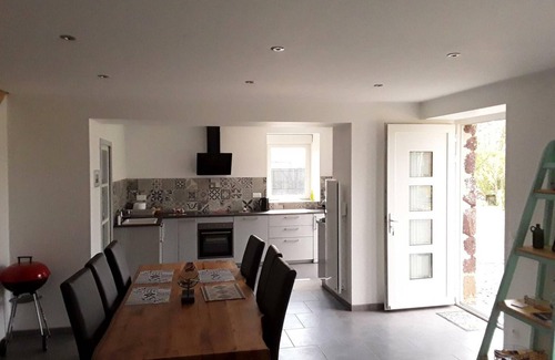 Ver Cottage | Charming House in Ver - 6 People, 3 Bedrooms, WiFi, Terrace, Near Beaches