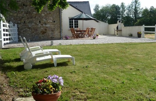 Tamerville Cottage | Charming house with terrace, closed garden, pet-friendly, Wifi, near Valognes