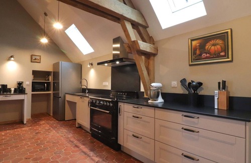 Pays de Mortagne-au-Perche Cottage | Charming independent house with games and pets allowed