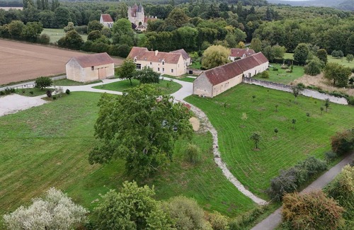 Pays de Mortagne-au-Perche Cottage | Charming independent house with games and pets allowed