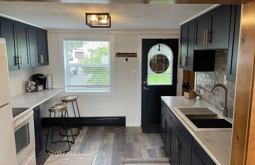 Houghton Lake Heights House | ⭐️ Charming Lakefront Home! ⭐️