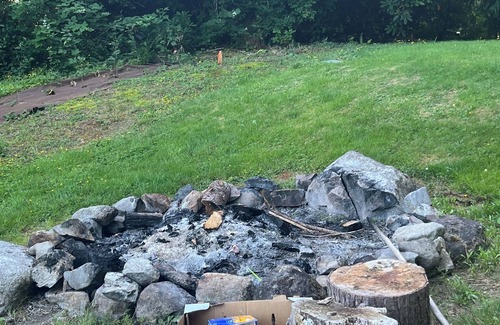 Lake Roesiger House | Charming Lakeview Cottage