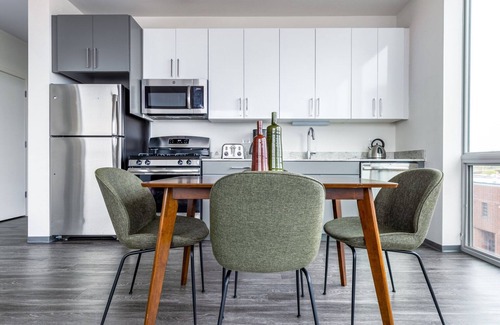 Logan Square Apartment | Charming Logan Square 2BR w/Gym, Roof Deck, 1 block to L, by Blueground