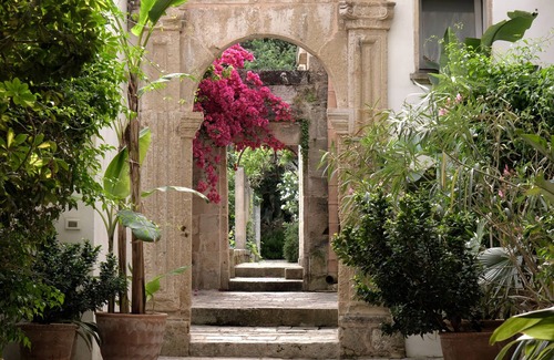 Muro Leccese Villa | Charming Masseria Ferramosca with a secret garden and pool near Otranto