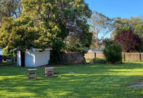 Stanthorpe House | Charming Mid Century Bungalow- Entire home