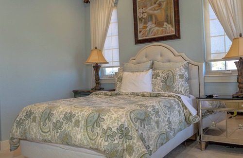 Muenster Bed & Breakfast | Charming Muenster 1BR | Balcony, Patio & Views