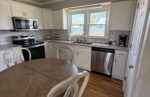 Cave City House | Charming newly remolded 3-bedroom house in wonderful Cave City Ky