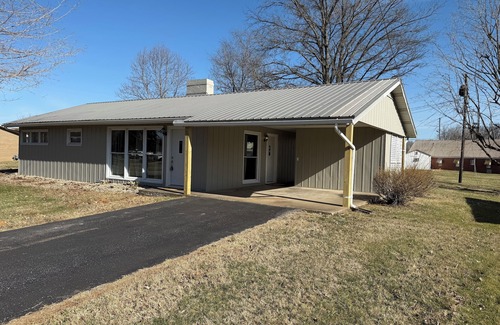 Cave City House | Charming newly remolded 3-bedroom house in wonderful Cave City Ky