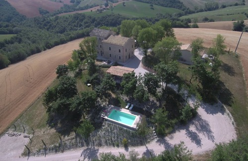 Pergola Apartment | Charming, newly renovated country house in the Marche