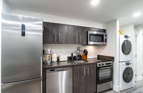 Bowery Apartment | Charming Nolita 3bd apartment