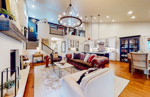 North End House | Charming North End home with enclosed backyard, desk, streaming, AC