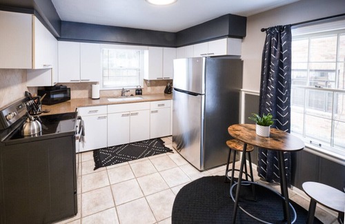 Ottawa House | Charming Old Orchard home with fenced yard