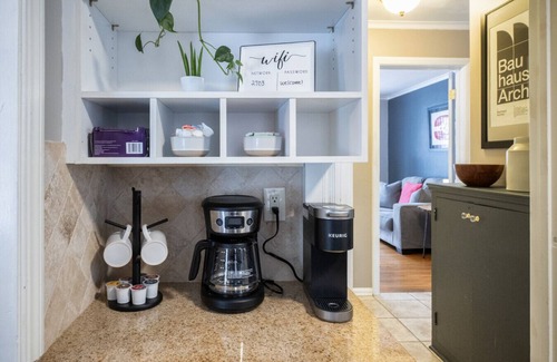 Ottawa House | Charming Old Orchard home with fenced yard