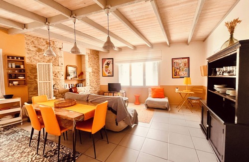 Quartier Administrations Apartment | Charming One-Bedroom Apartment Steps from the Arena – Heart of Nîmes