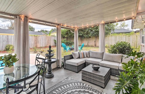 Orange Park House | Charming Orange Park Home w/ Backyard & Pool!