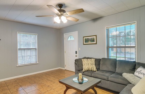 Lakeside House | Charming Orange Park Home Near Doctors Lake!