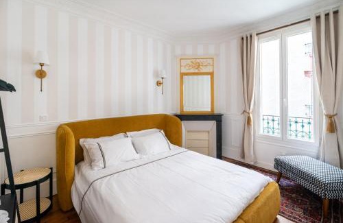 Saint-Lambert Apartment | Charming Parisian Flat near Eiffel Tower