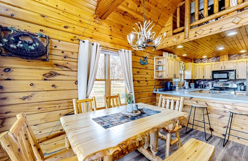 Friendship Cabin | Charming & peaceful cabin with fire pit, deck, & great nature views - near golf