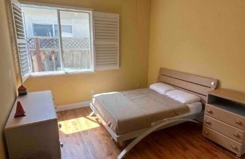 Elk Grove House | Charming quiet residential home