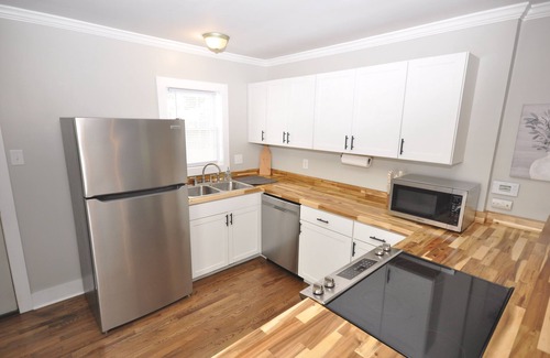 Paducah House | Charming remodeled 3-bed house w/AC, WiFi, Yoga setup in brilliant Paducah