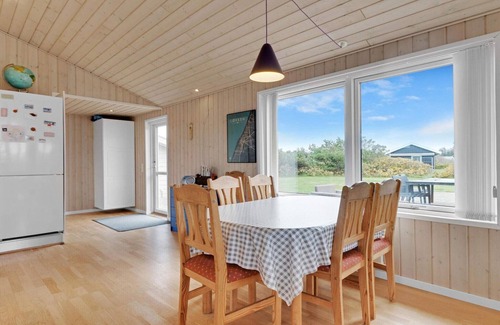 Lokken House | Charming Retreat for 6 - By Traum Ferienwohnungen