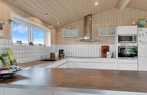 Lokken House | Charming Retreat for 6 - By Traum Ferienwohnungen