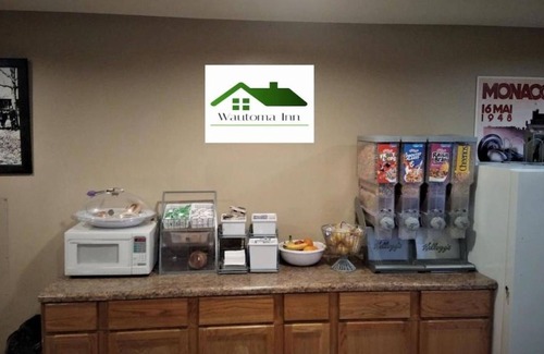 Wautoma Hotel | Charming Room Near Hiking Trails and Nordic + Free Parking