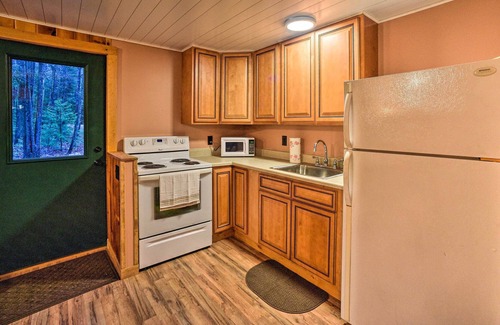 Town of Bleecker Cabin | Charming Rural Retreat: Great Sacandaga Lake Area!