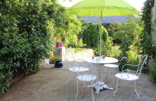 Cheille Cottage | Charming Rural Retreat: 2-Bedroom Cottage, Gardens, Forest Nearby, Kayaking, Near Loire Castles
