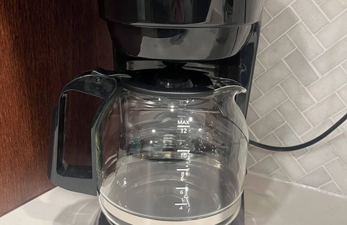 Xenia House | Charming single-story house perfect for getaways or extended stays.