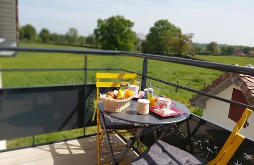 Saligny-sur-Roudon Cottage | Charming Sologne country house with terrace