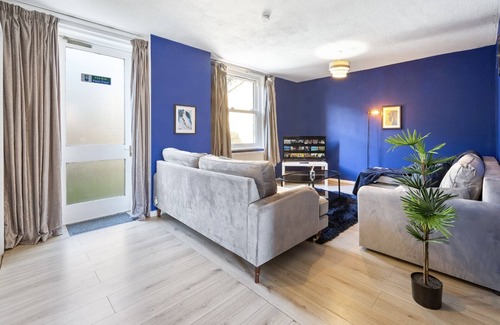 Clapham House | Charming & Spacious 3-Bed Home | Minutes from Angel Station & Vibrant Islington