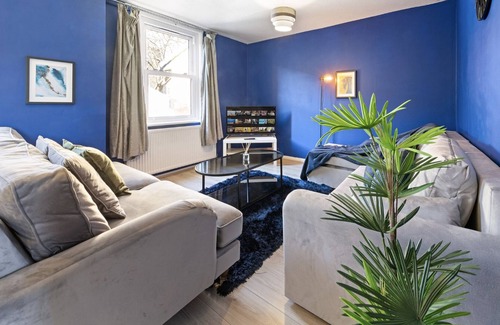 Clapham House | Charming & Spacious 3-Bed Home | Minutes from Angel Station & Vibrant Islington