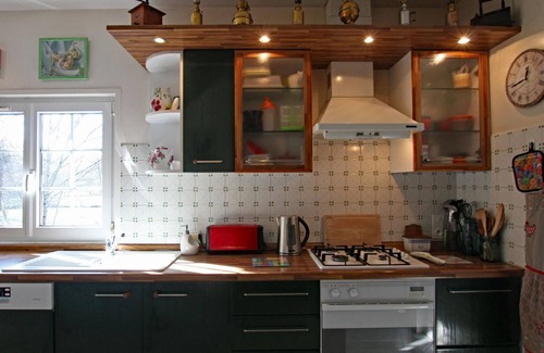 Le Mesnil-Amand Cottage | Charming stay in Normandy with fireplace and private garden