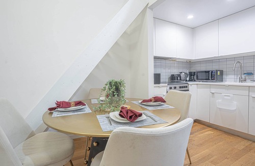 Bedford-Stuyvesant House | Charming Stay Near Williamsburg in Brooklyn