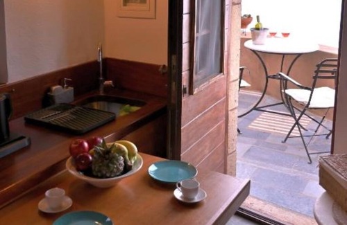 Monemvasia Apartment | Charming Stay with Stunning Views -MARE – MonoLithos Inn
