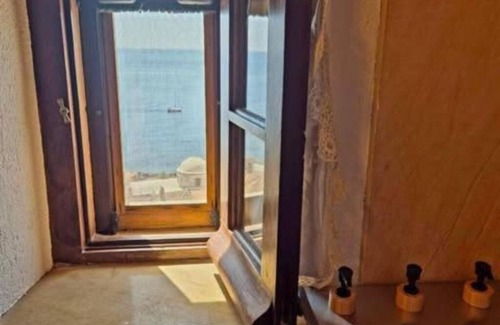 Monemvasia Apartment | Charming Stay with Stunning Views -MARE – MonoLithos Inn