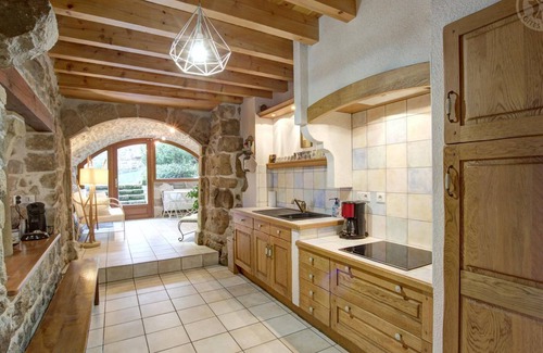 Montarcher Cottage | Charming stone cottage, 3 bedrooms, 6 guests, enclosed garden