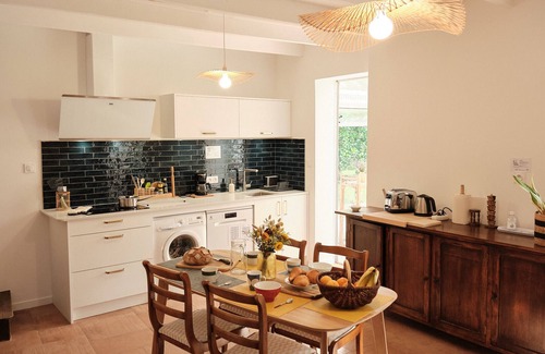 Plouguerneau Ski Chalet | Charming stone house with garden in Lilia
