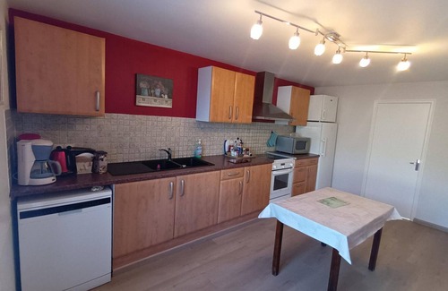 Auderville Cottage | Charming stone house in La Hague with garden, perfect for family or friends