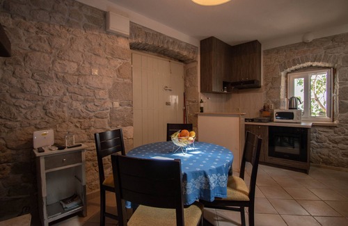 Lokva Rogoznica House | Charming stone house with panoramic sea and mountain view