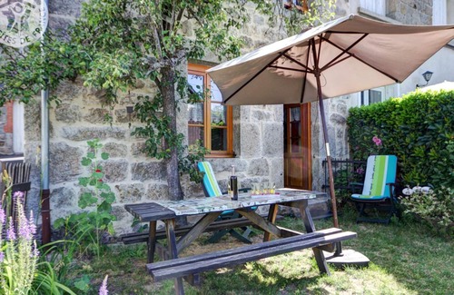 Estivareilles Cottage | Charming Stone Village House with Modern Amenities, Pet-Friendly, Perfect for Outdoor Activities