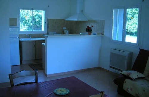 Aleria House | CHARMING STONE VILLA 3 * AIR CONDITIONED WITH PRIVATE GARDEN