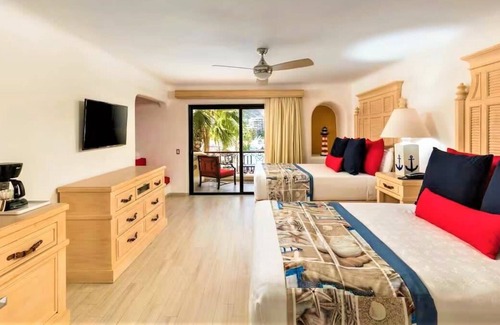 Atlatlahucan Apartment | Charming Studio + 24/7 Concierge Club at Los Cabos