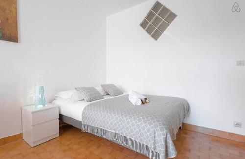 Aiguerelles Apartment | Charming studio close to the train station - Air Rental