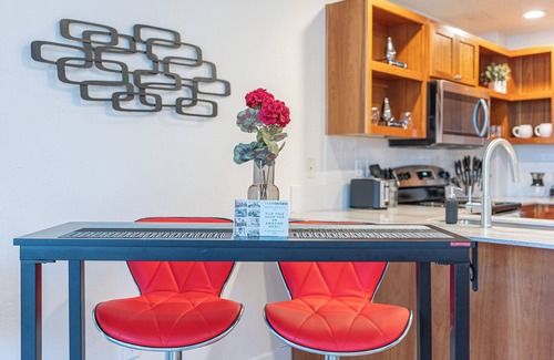 Downtown Eugene Apartment | Charming Studio Near University of Oregon with Fast Wi-Fi and Parking!