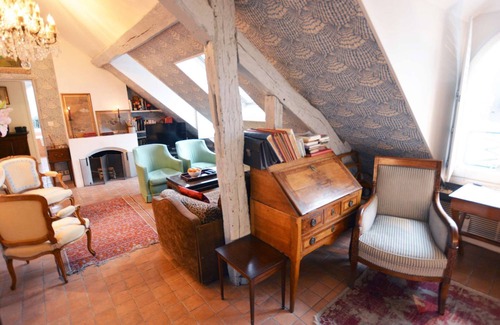 Quartier de la Place-Vendome Apartment | Charming Studio on Rue Saint Honore Near Louvre